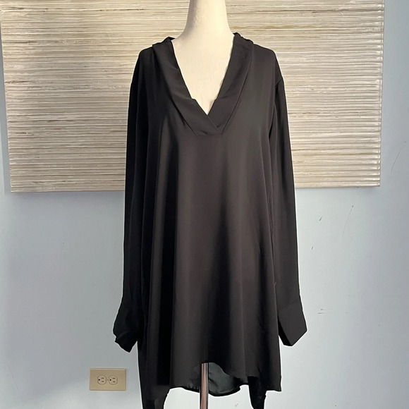 Eloquii black V neck semi sheer blouse top size 24 NWT - Picture 1 of 9